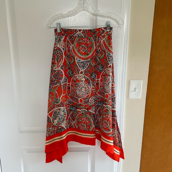 H&M Dresses & Skirts - H & M handkerchief shirt